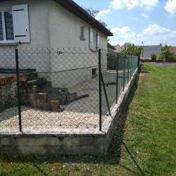 Clôture simple torsion sur muret